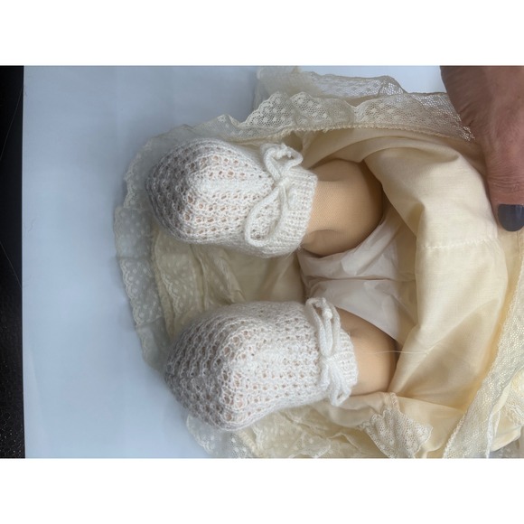 Vintage 1982 Cabbage Patch Doll Xavier Roberts Blue Signature Lace Gown 1983 - Picture 8 of 9